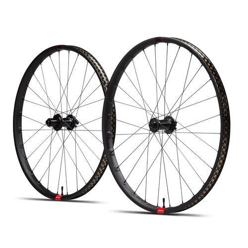 RESERVE RESERVE Roues 30 HD 29'' i9 Hydra 110 XD 6b RESERVE RESERVE Roues 30 HD 29'' i9 Hydra 110 XD 6b