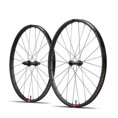 RESERVE RESERVE Roues 28 XC 29" DT240 110 XD CL RESERVE RESERVE Roues 28 XC 29" DT240 110 XD CL